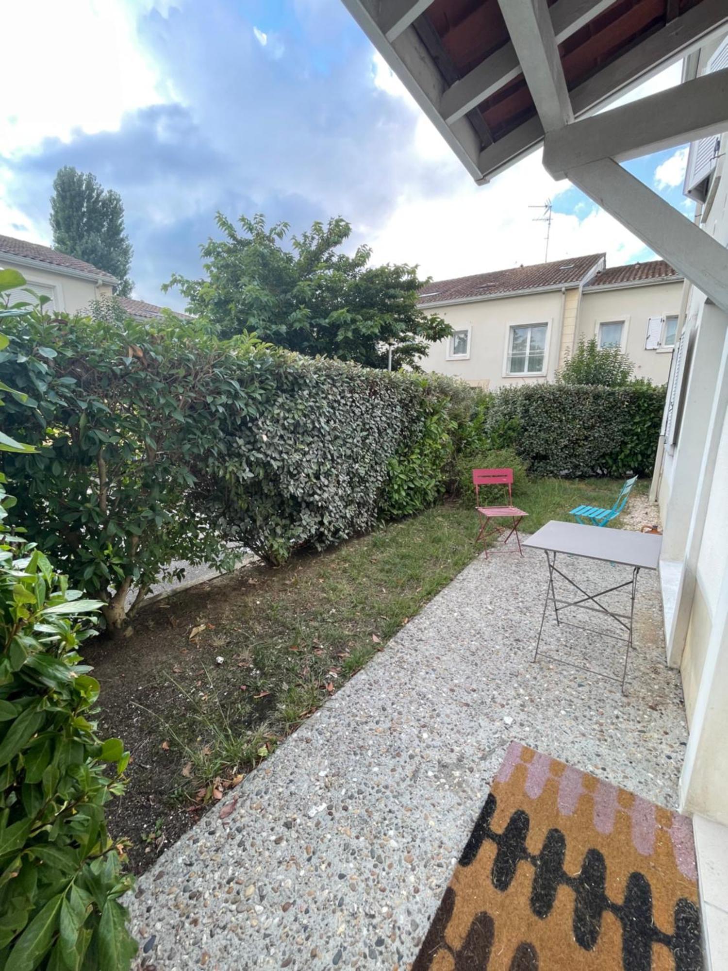 Appartement De Luca Saint-Andre-de-Cubzac Exterior photo
